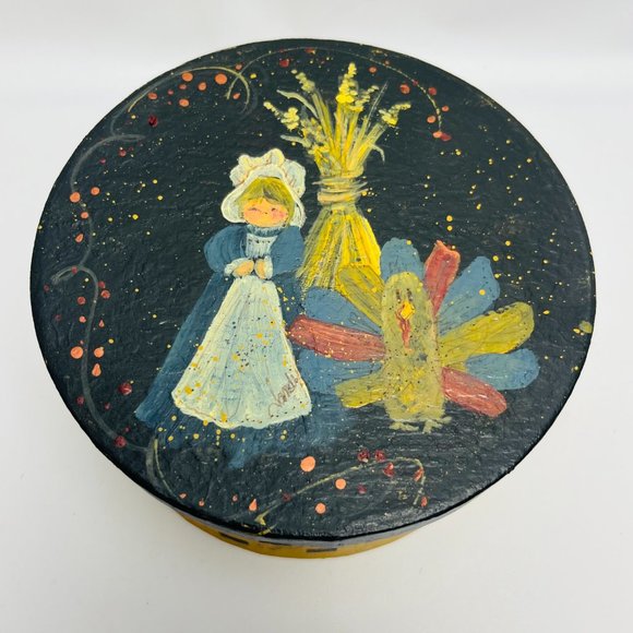Hand Painted Little Girl Bird 6" Lidded Round Cardboard Box Vtg Signed - Picture 2 of 9